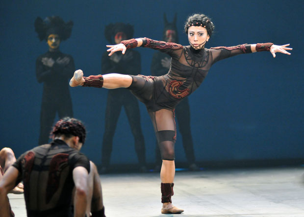 Erina Takahashi in The Rite of Spring. © Dave Morgan. (Click image for larger version)