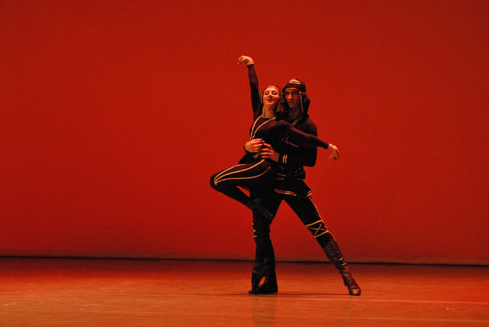 State Ballet of Georgia dancers in premiere of Khorumi. © Lado Vachnadze. (Click image for larger version)