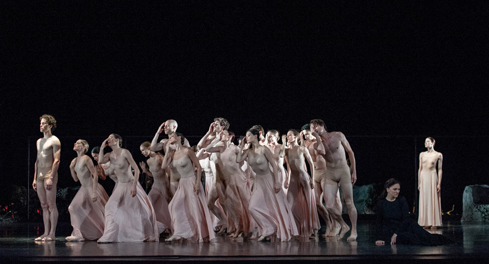 Paris Opera Ballet in <I>Orpheus and Eurydice</I>.<br />© Stephanie Berger. (Click image for larger version)