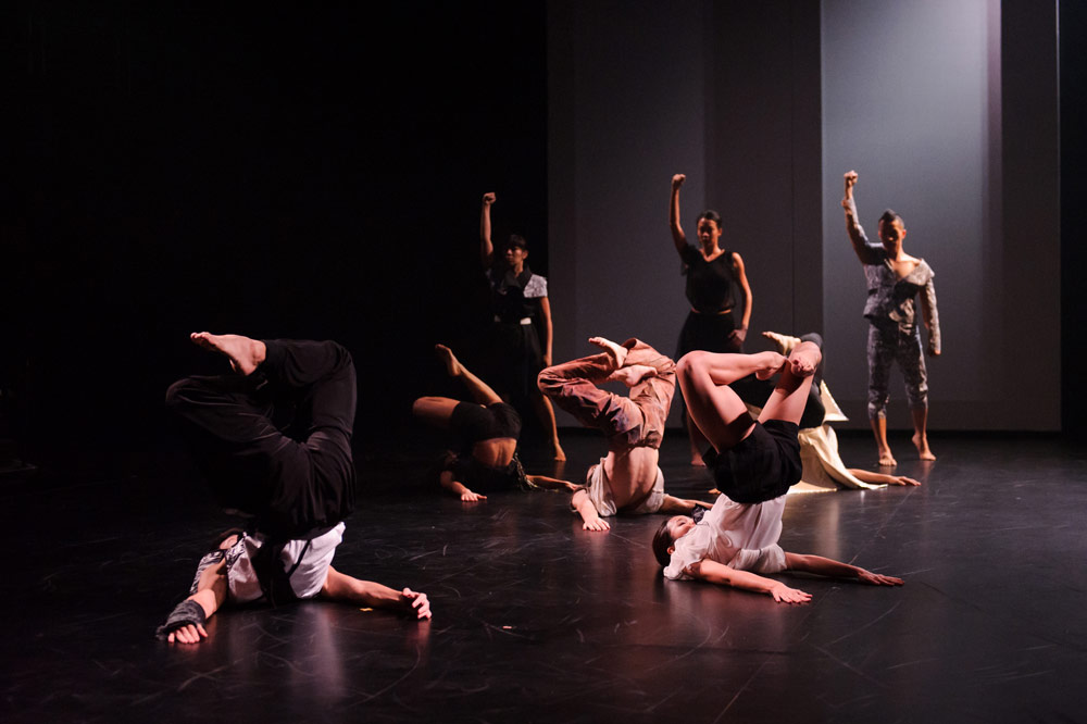 City Contemporary Dance Company in <I>Fighter</I>.<br />© Conrad Dy-Liacco. (Click image for larger version)