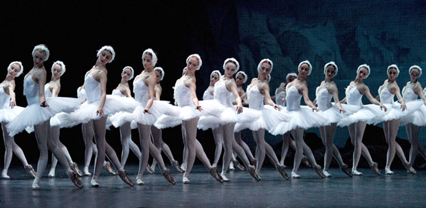 Mariinsky Ballet in <I>Swan Lake</I>.<br />© Gene Schiavone. (Click image for larger version)