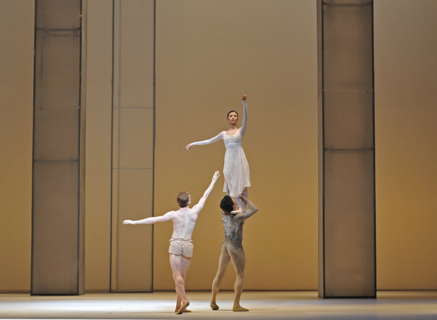 Edward Watson and Yuhui Choe supported by Thiago Soares in <I>Requiem</I>.<br />© Dave Morgan, by kind permission of the Royal Opera House. (Click image for larger version)