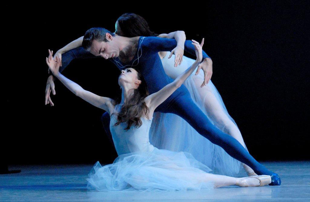 Elisabeth Holowchuk, Momchil Mladenov and Courtney Anderson in <I>Serenade</I> (<a href="http://www.ballet.co.uk/2011/10/suzanne-farrell-ballet-serenade-concerto-barocco-and-diamonds-washington/">from 2011 Balletco review</a>).<br />© Linda Spillers. (Click image for larger version)
