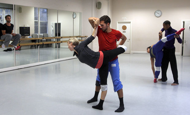 Alex Whitley, at work in the studio with Random dancers on <I>Hertz</I>.<br />© Ravi Deepres, by kind permission of the Royal Opera House. (Click image for larger version)
